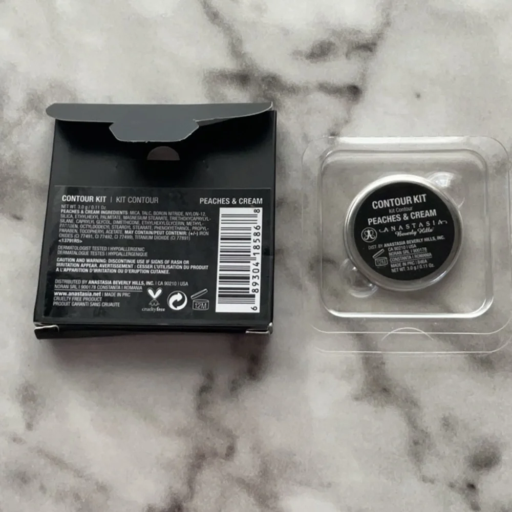 Anastasia Beverly Hills Contour Kit -Peaches & Cream